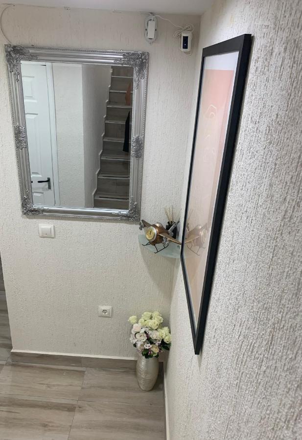 Apartment Zdravets 2, In The Heart Of The Old City Veliko Tŭrnovo Eksteriør bilde